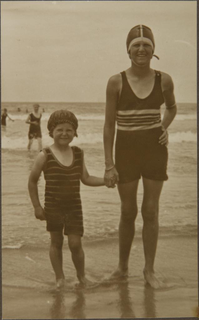 Gwenda and Lorna Chance