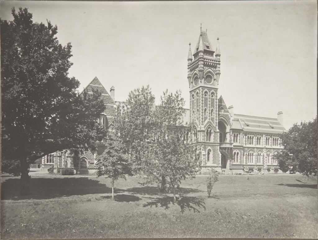 University of Otago (front view of Main Building)