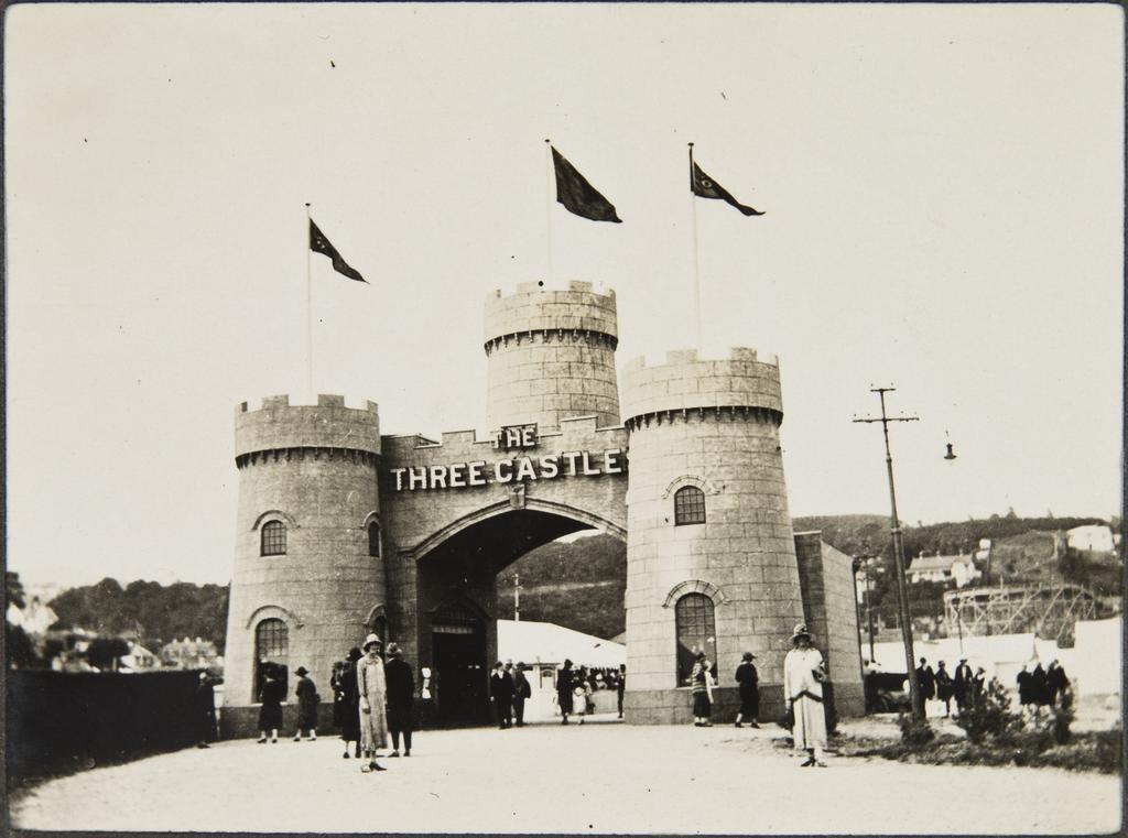 Three Castles Archway