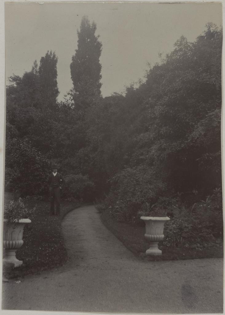 The Garden, Cranmore Lodge
