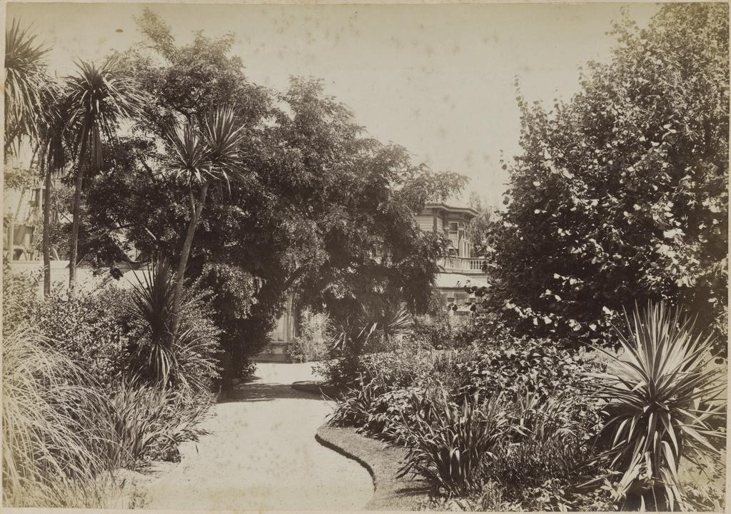 Garden at Longwood Station