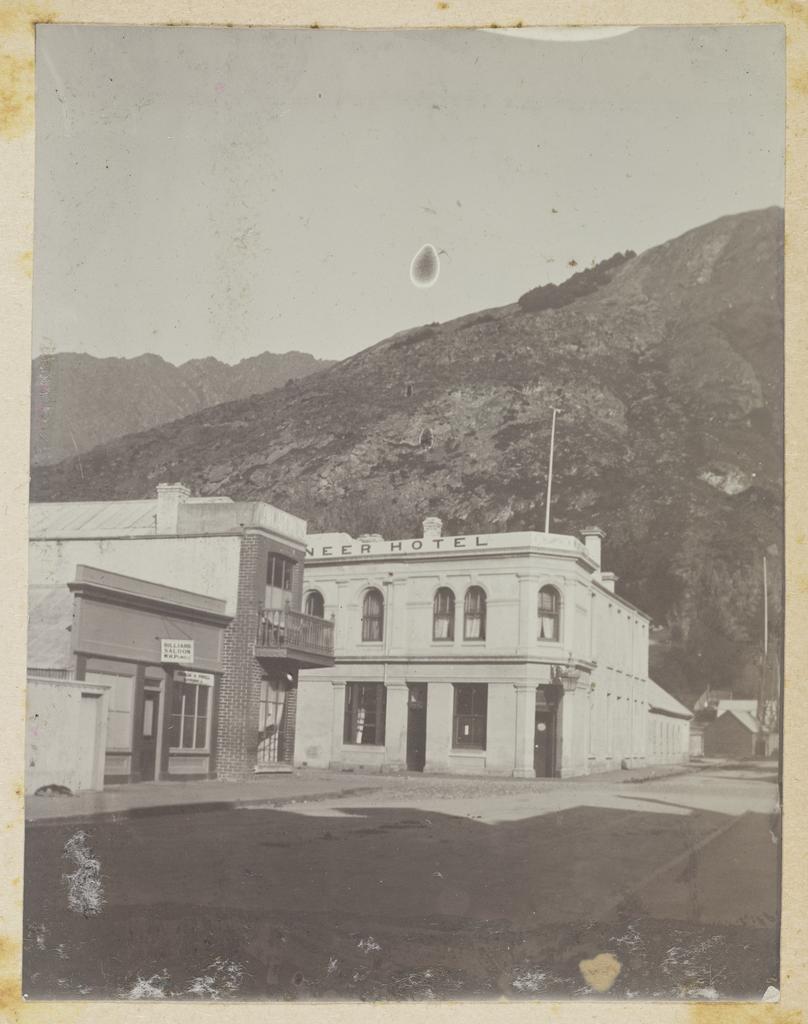 Mountaineer Hotel, Queenstown