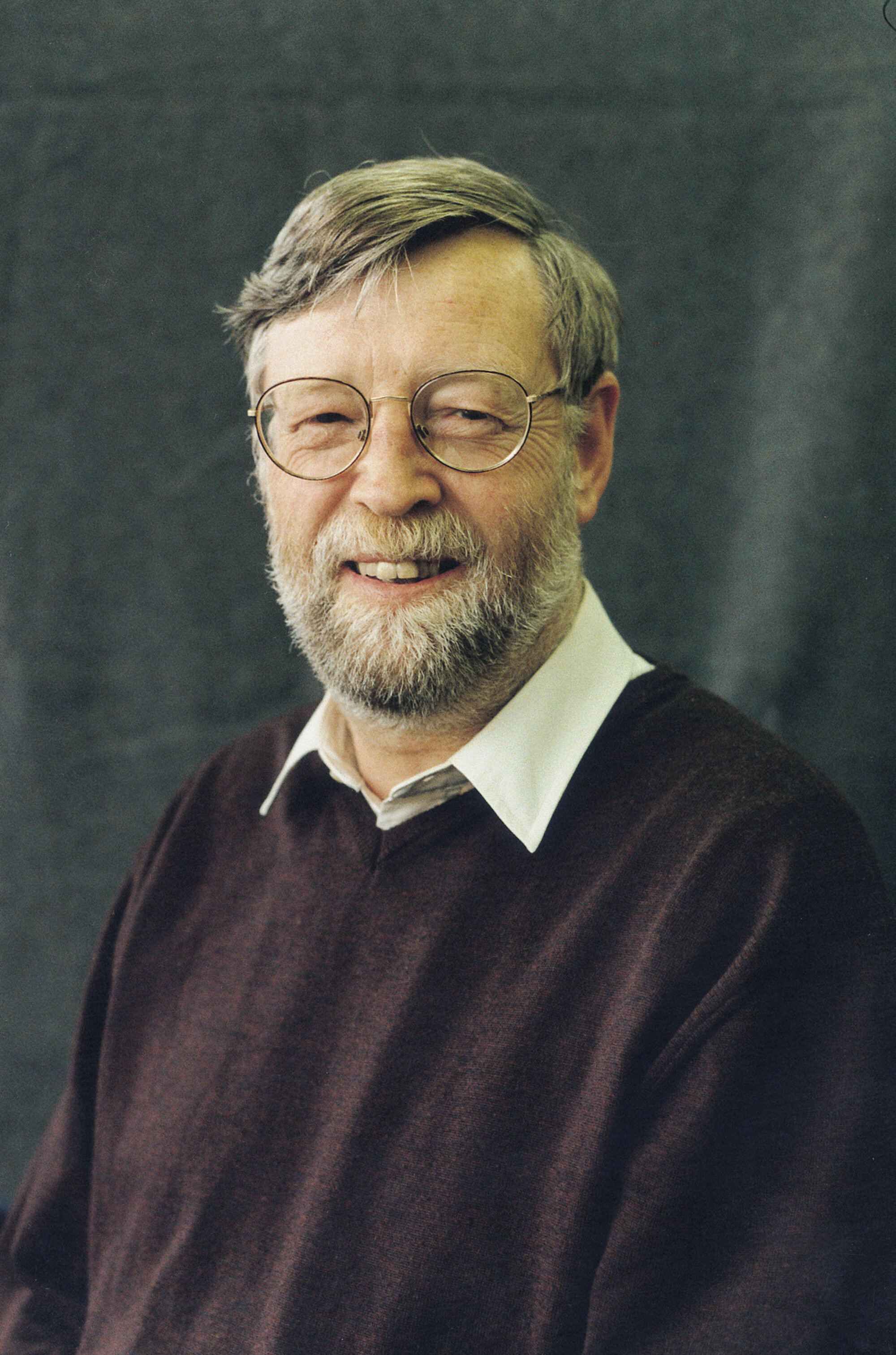 Professor Erik Olssen