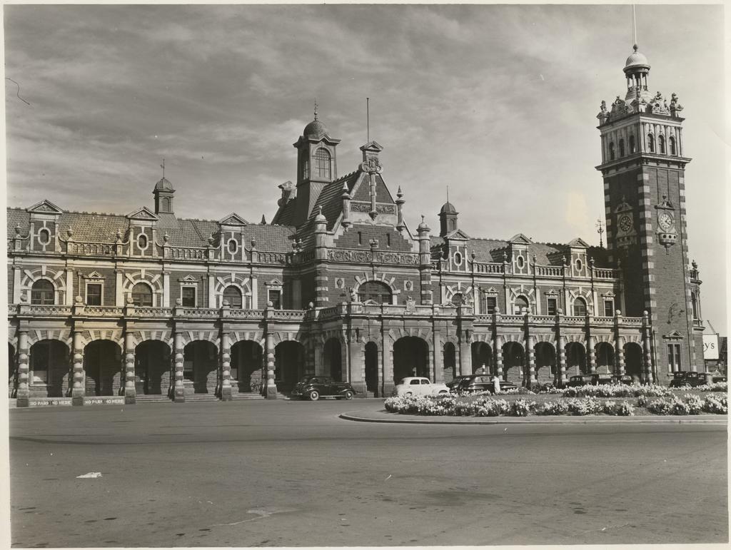 Dunedin Railway Station