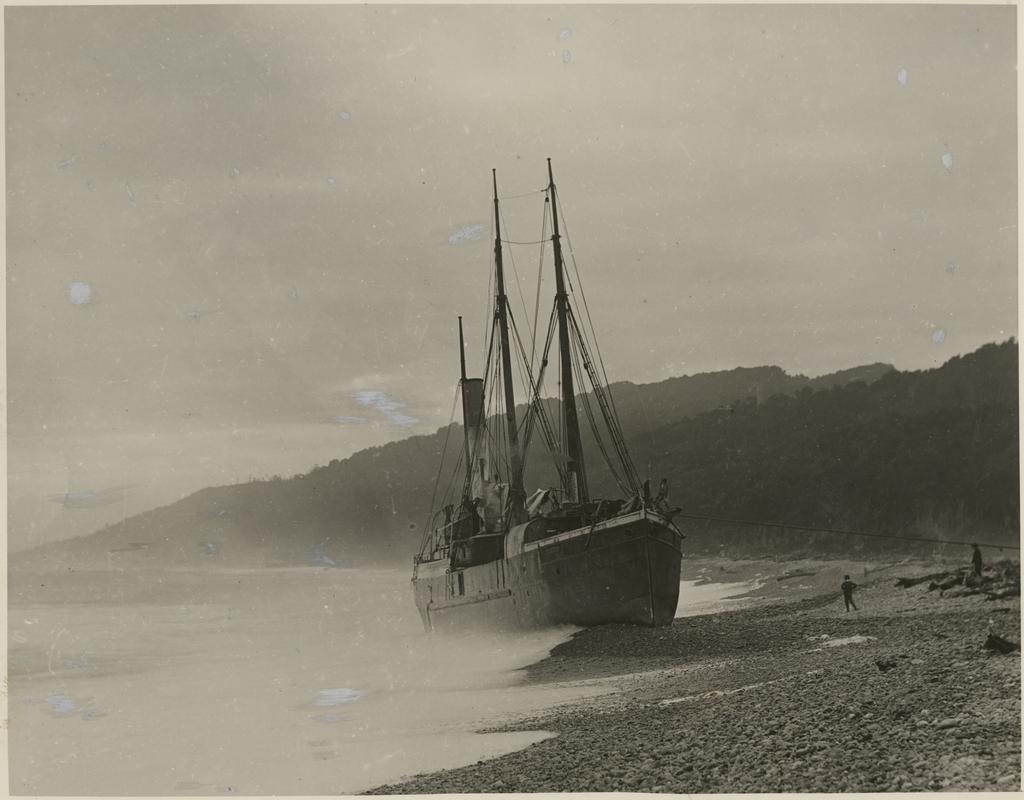 S.S. Wallabi at Greymouth