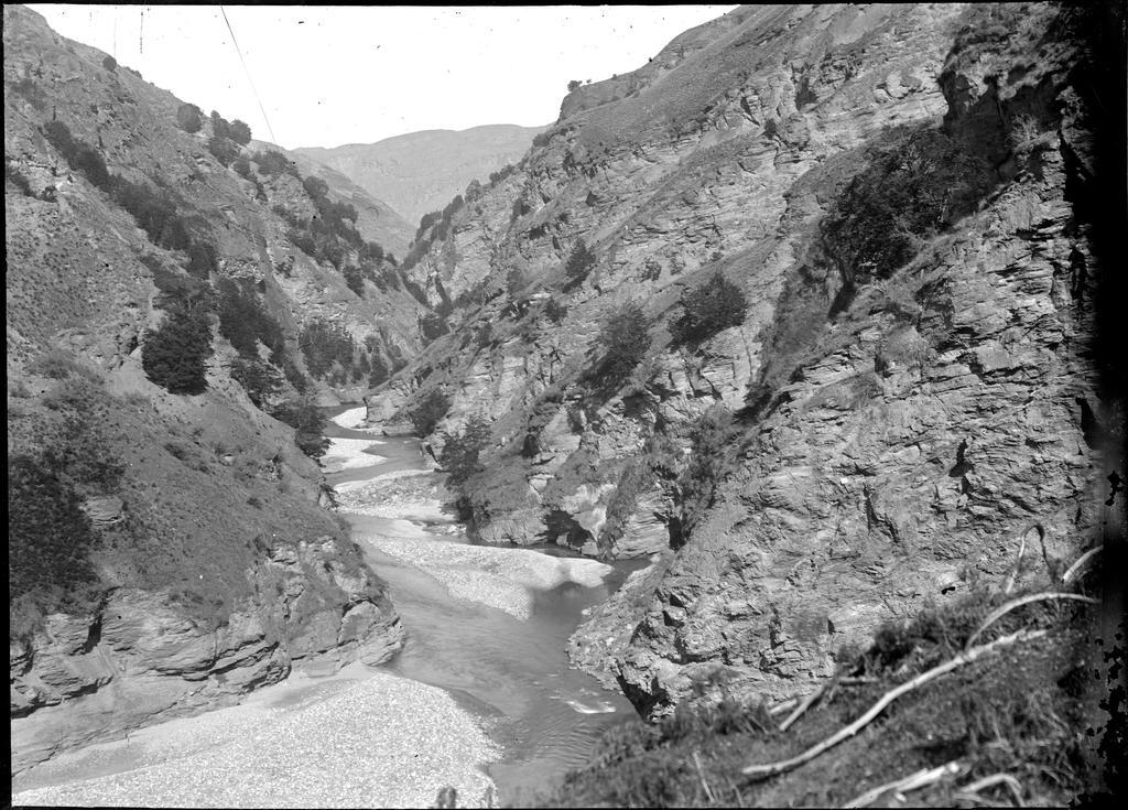 Shotover River
