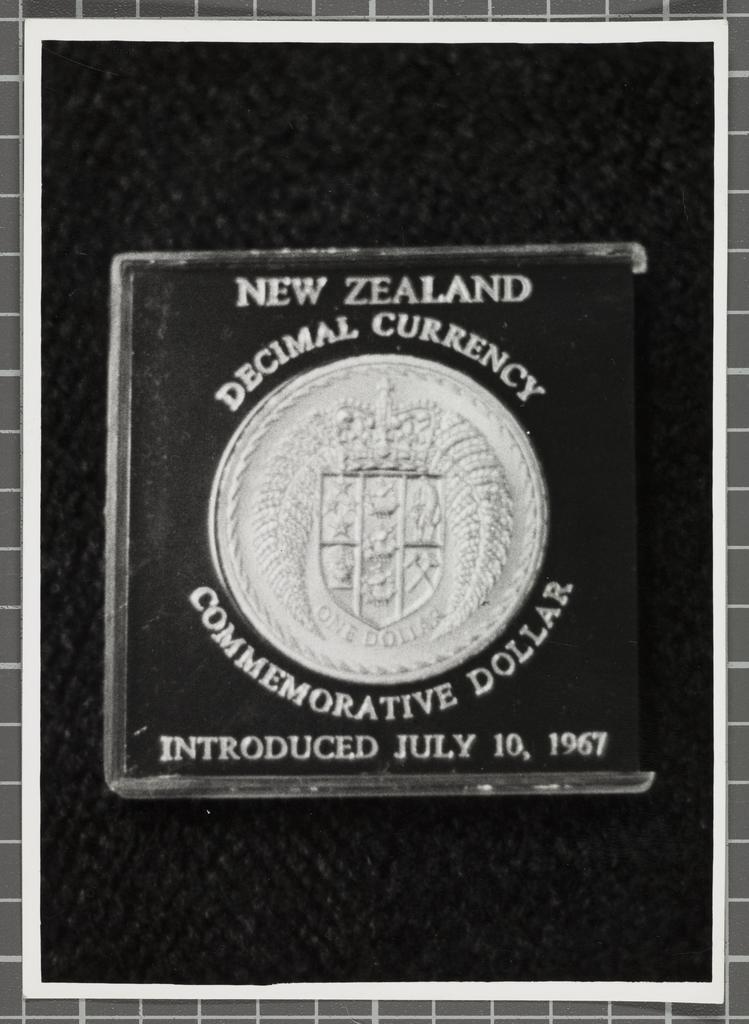 New Zealand commemorative dollar