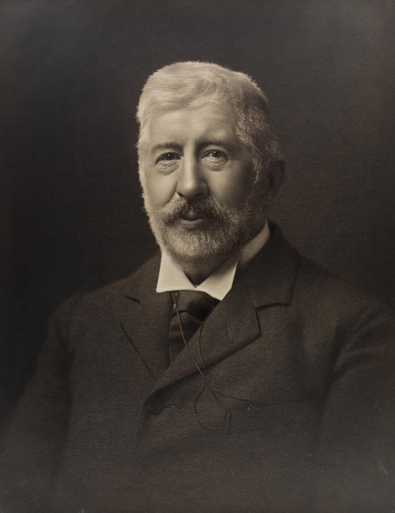 Dr T.M. Hocken