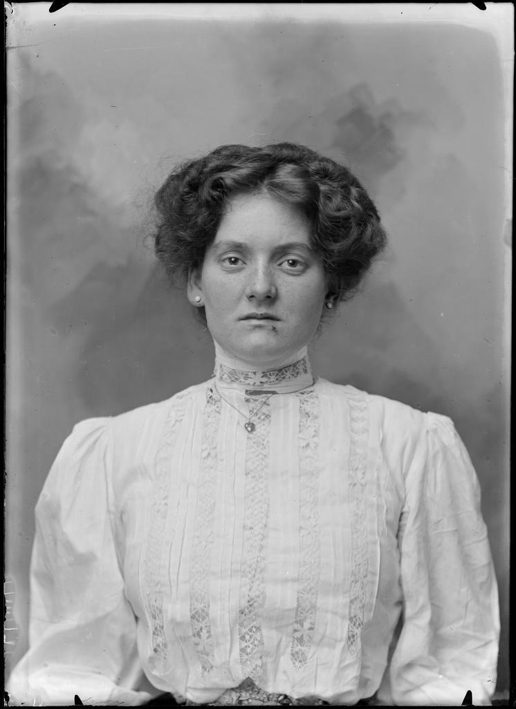 Ellen Gore