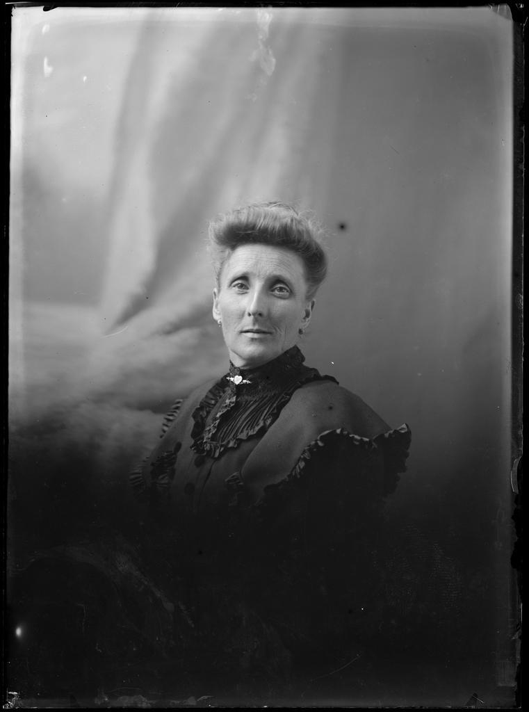 Mildred Annie Willis