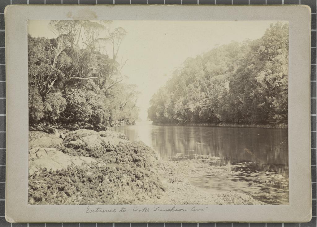 Entrance to Cooks Luncheon Cove