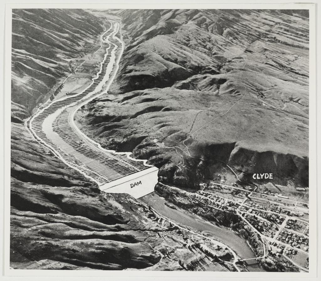 Clyde Dam projection