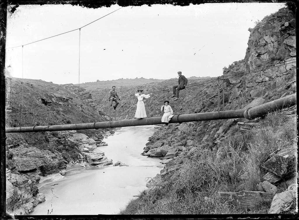 Group on a pipe