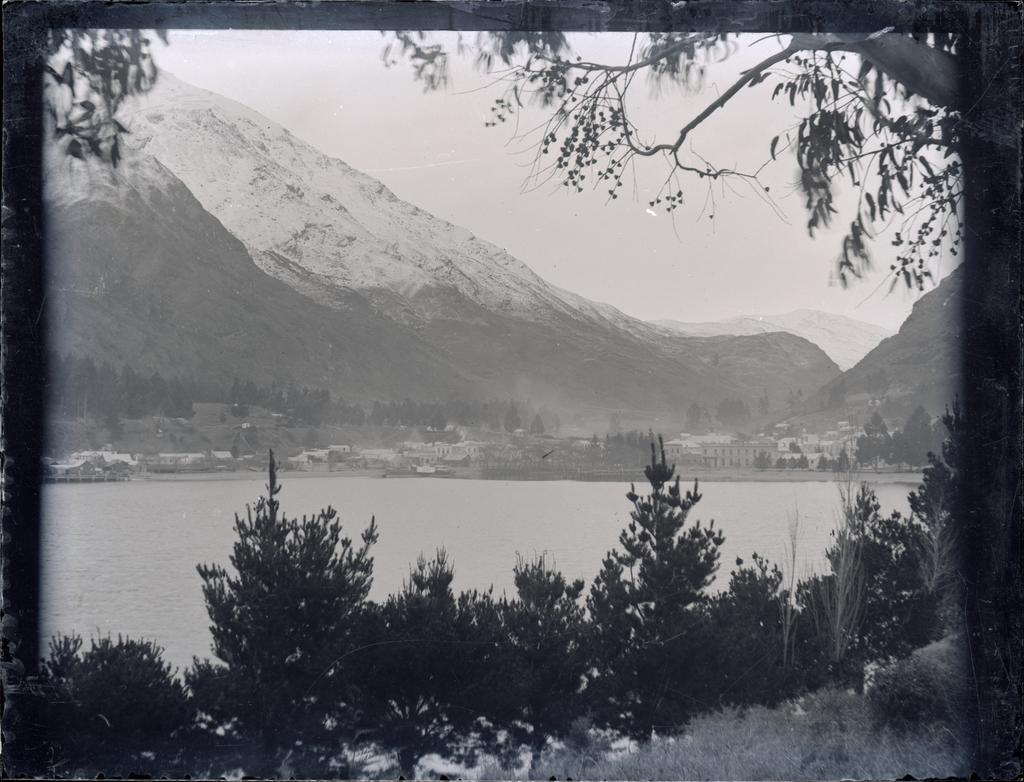Queenstown from the Domain