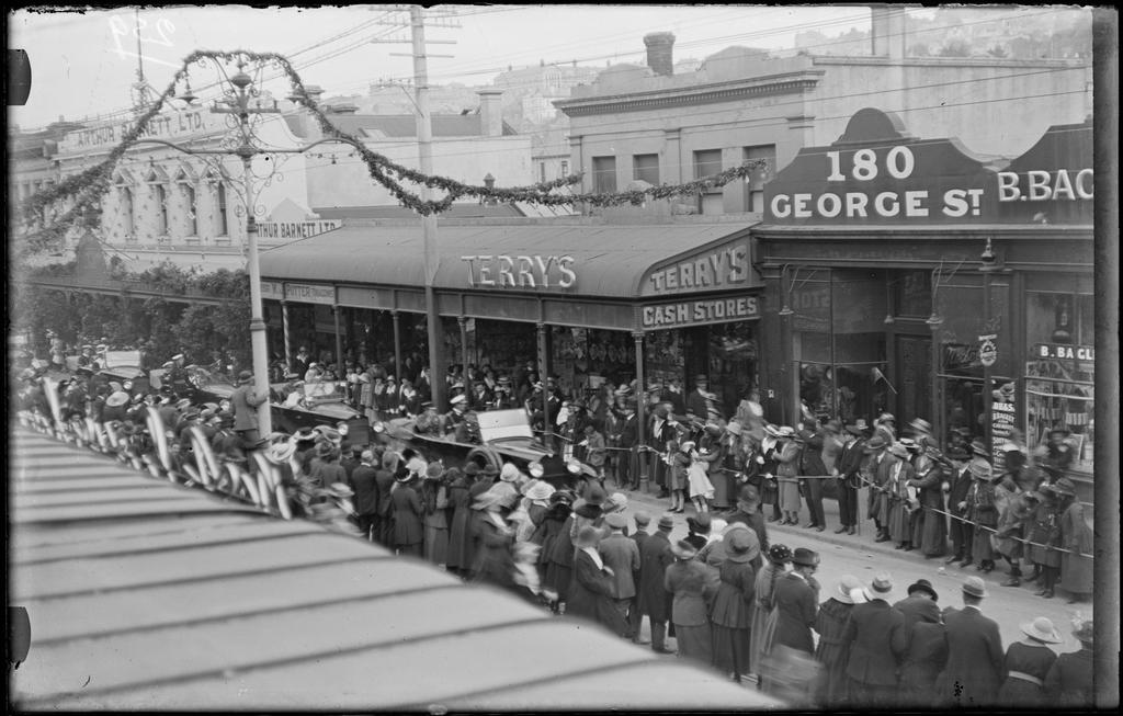 Parade, George Street