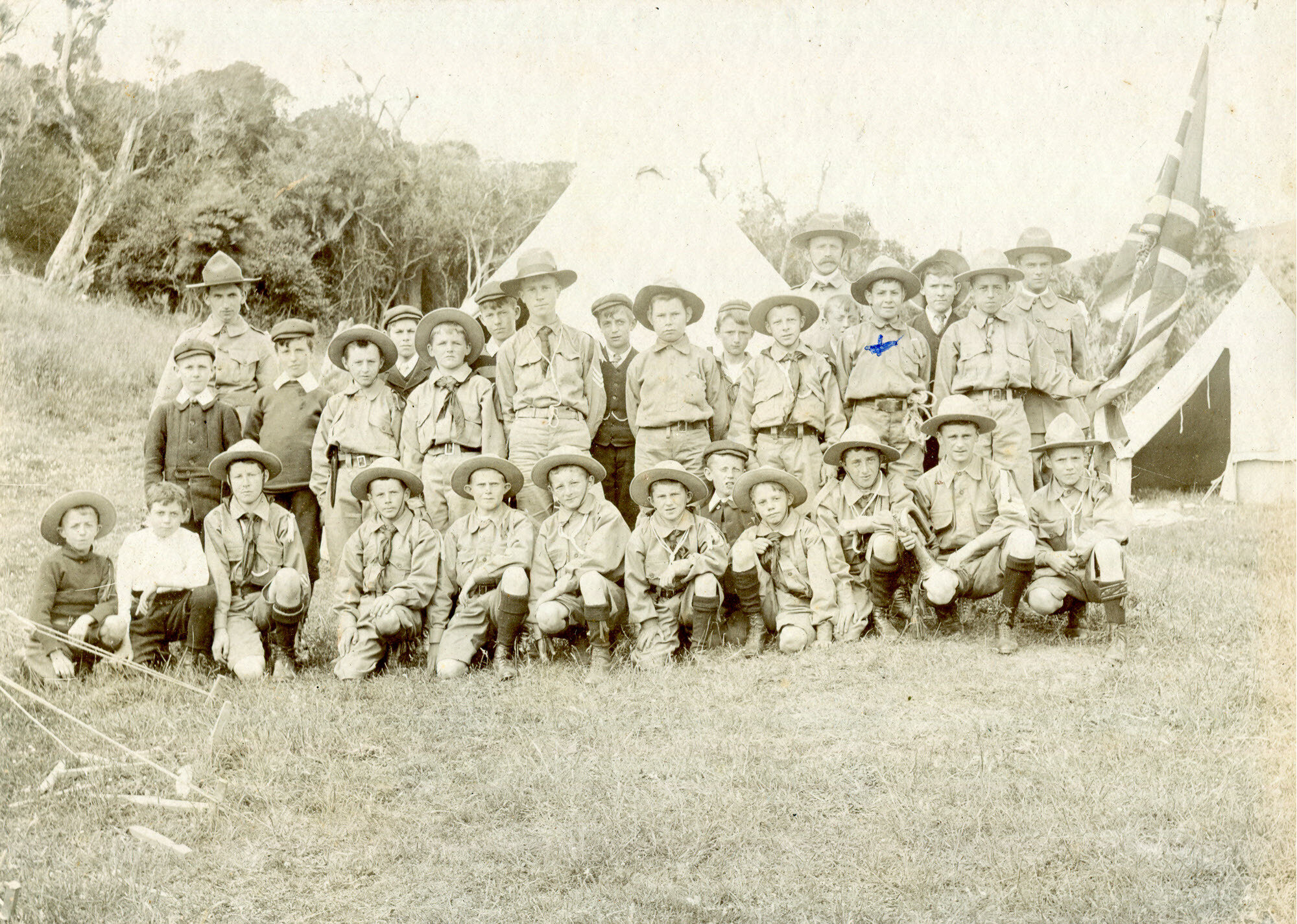 Roslyn Scouts camp at Portobello