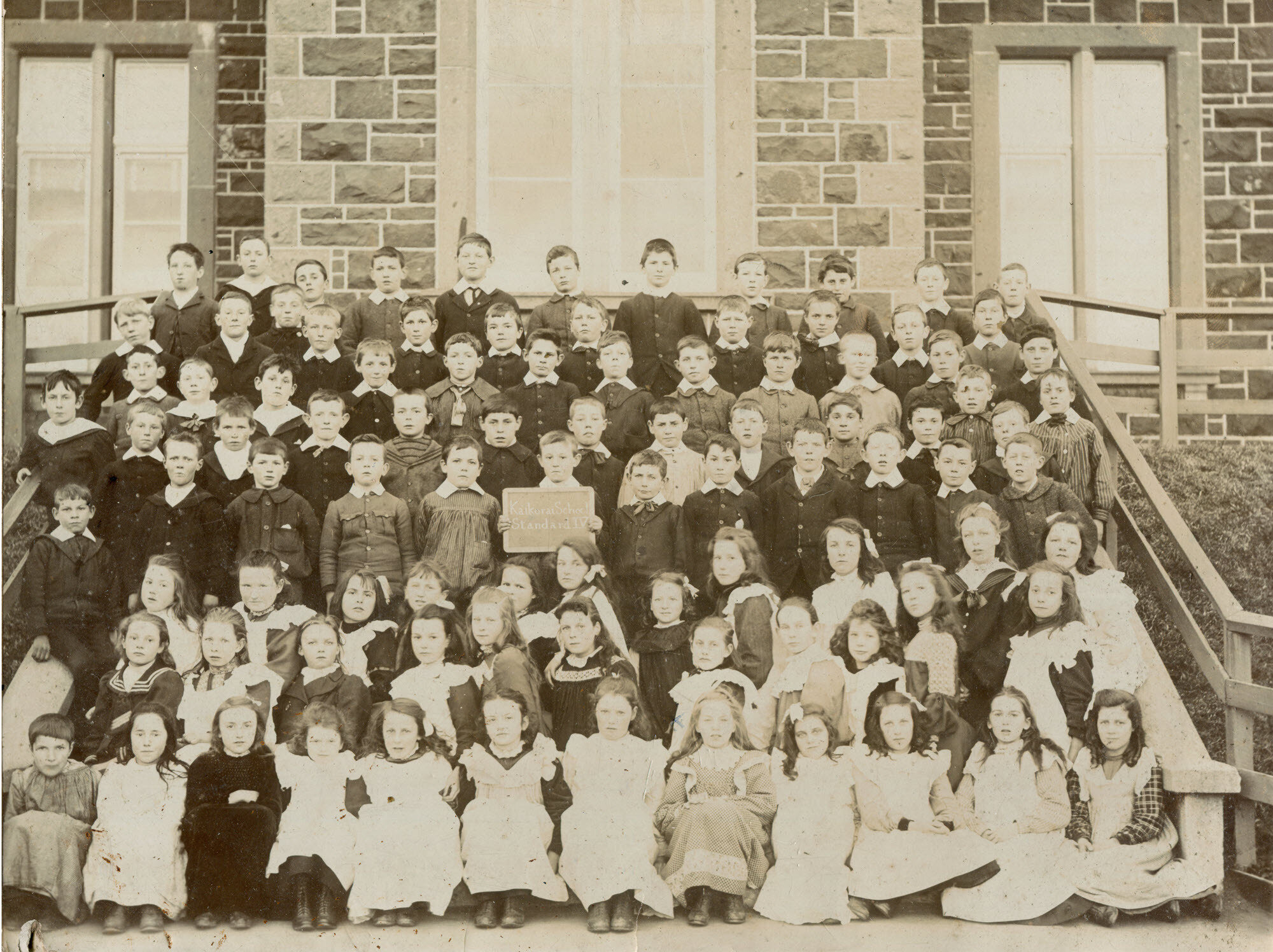 Standard 4, Kaikorai School, 1903