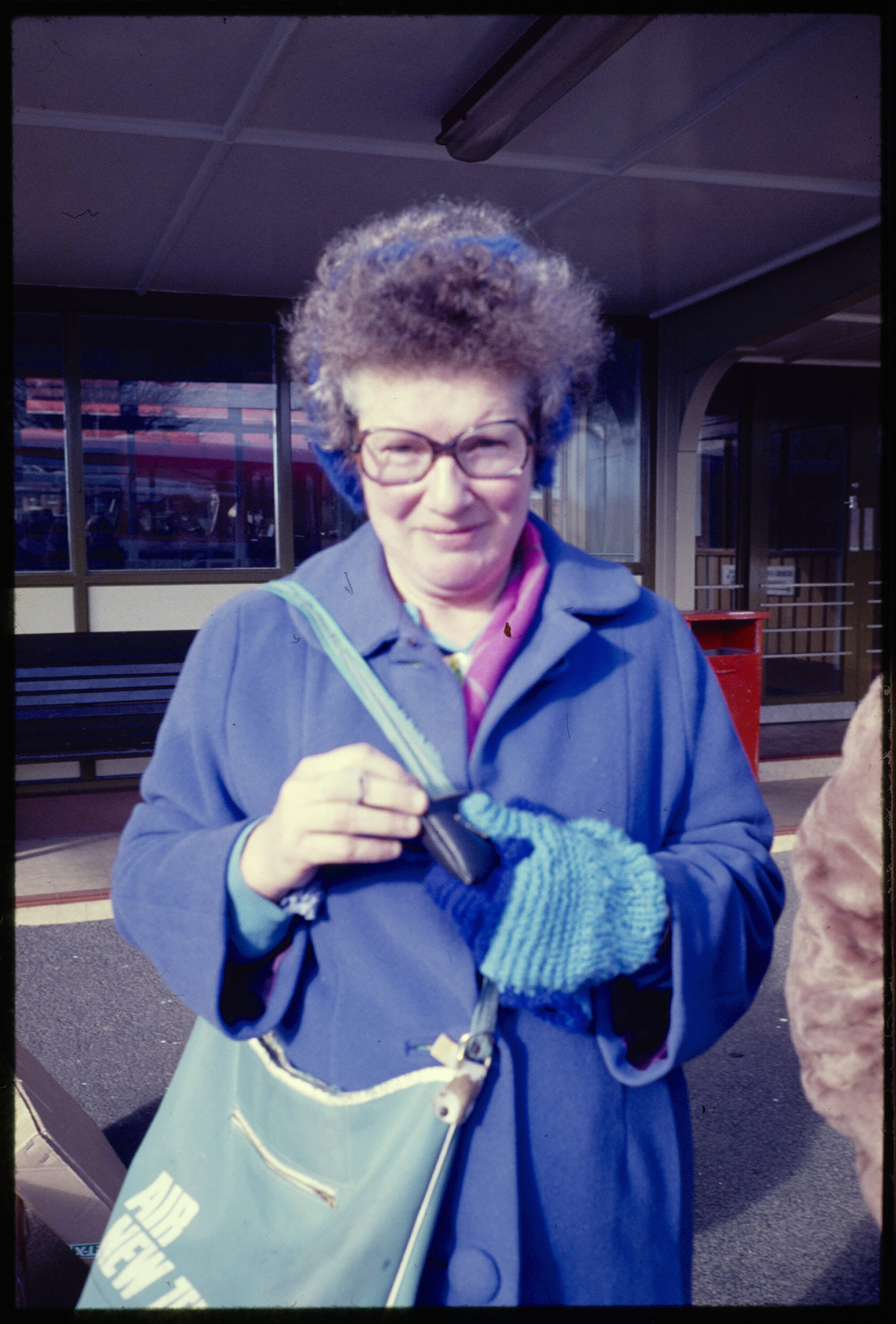 Janet Frame, farewell at Stratford Bus Station