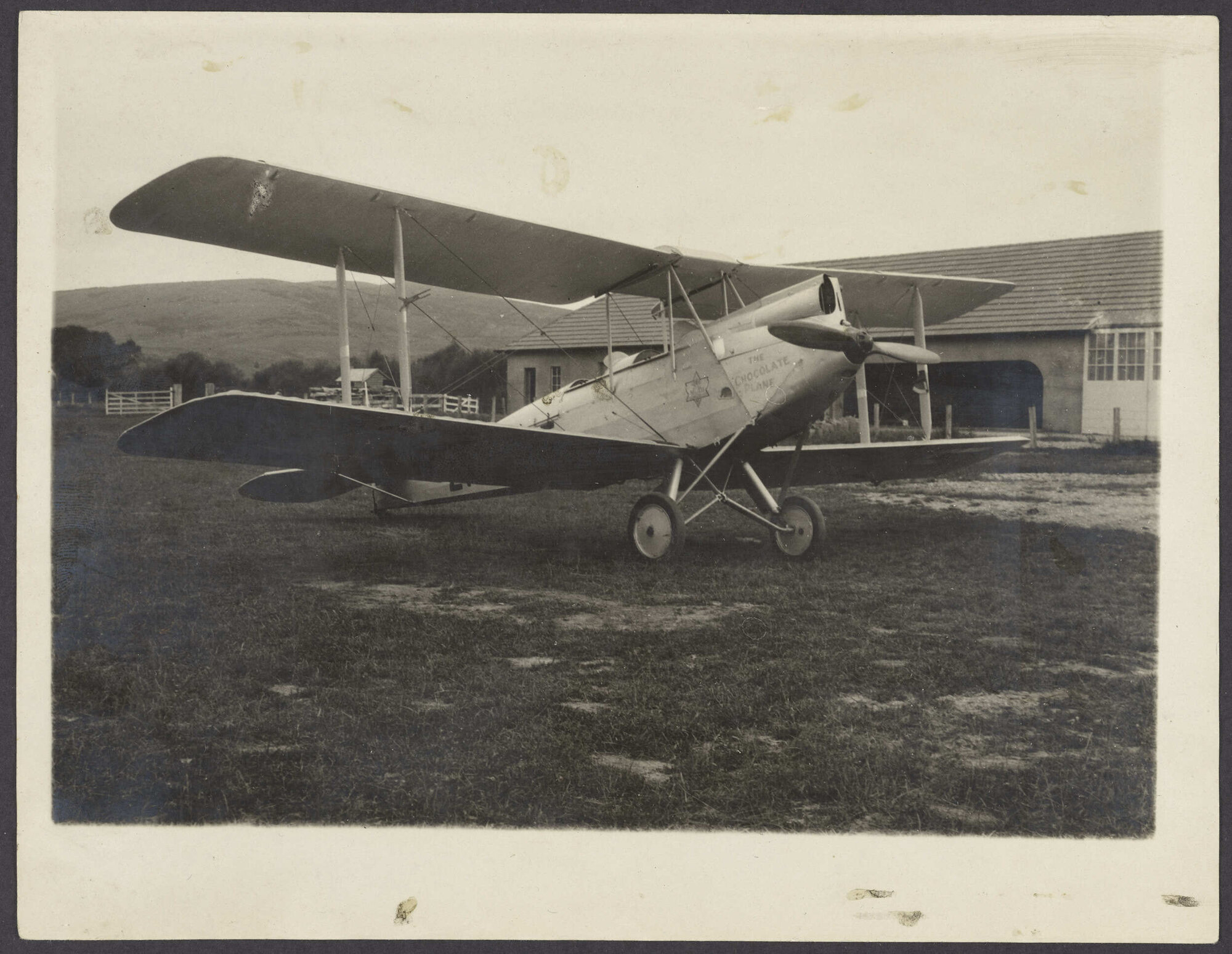 ZK-ABF, de Havilland DH.60M Moth, 'The Chocolate Plane', Taieri Aerodrome