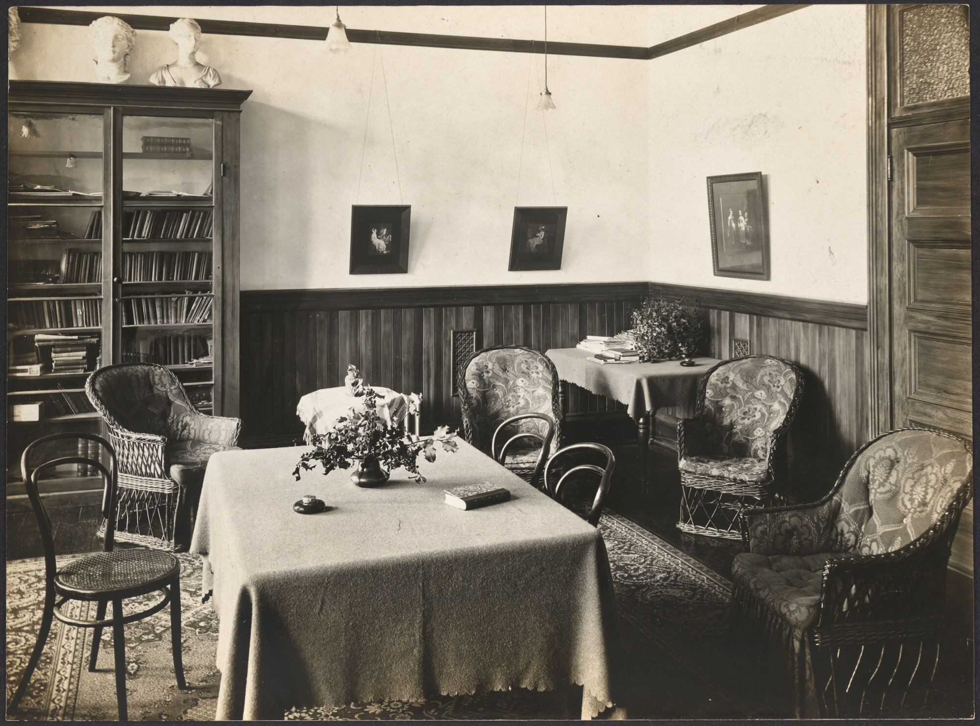 Principal's study or waiting room?