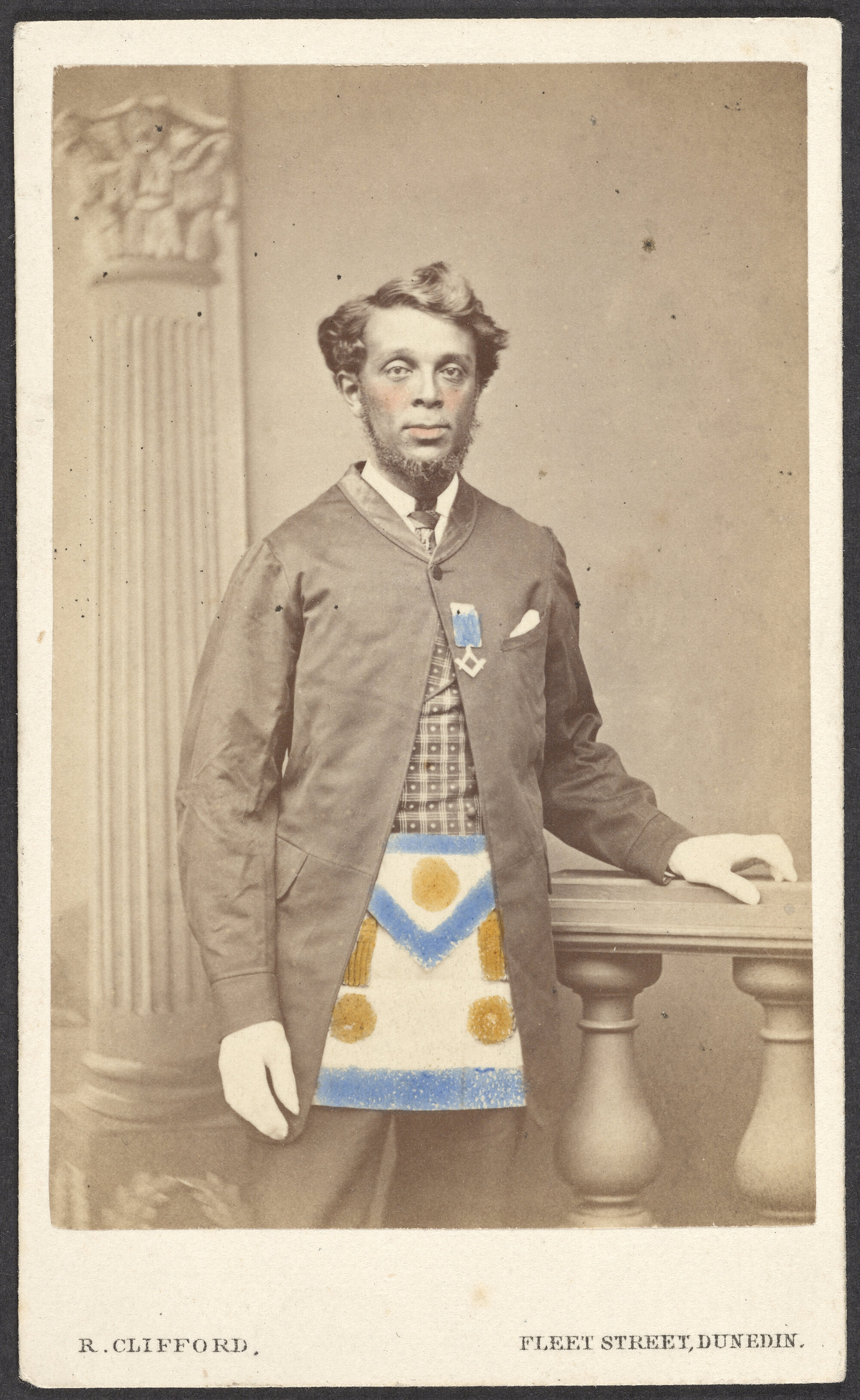 Unidentified man in masonic dress