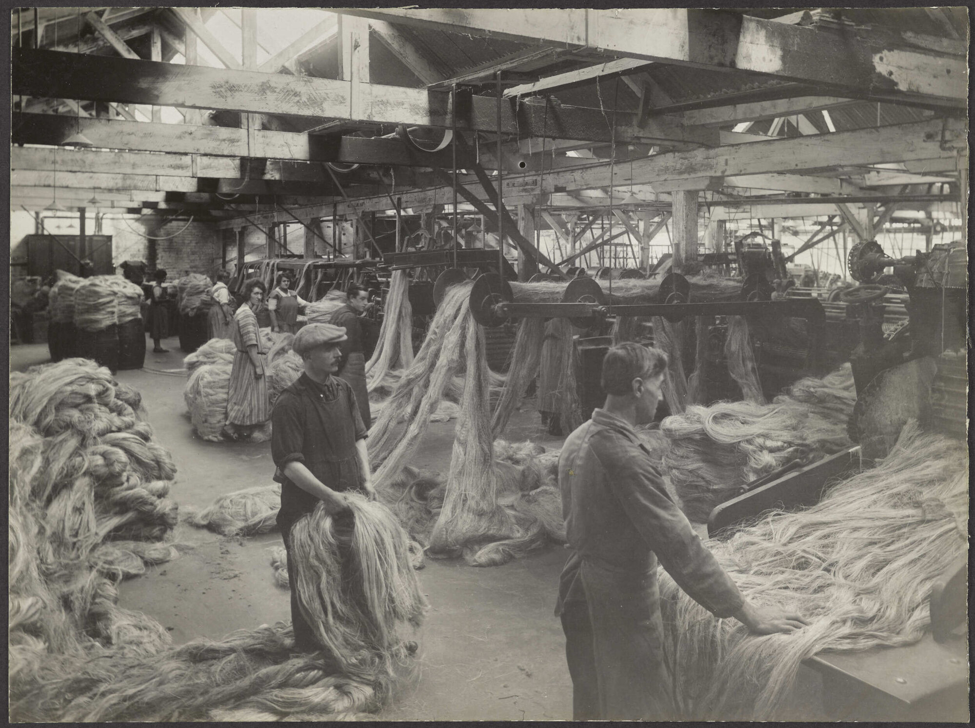 Men with fibre, Donaghy's factory