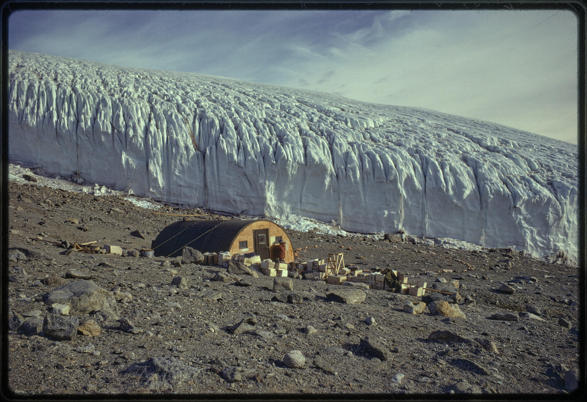 A USA Jamesway hut at Meserve Glacier