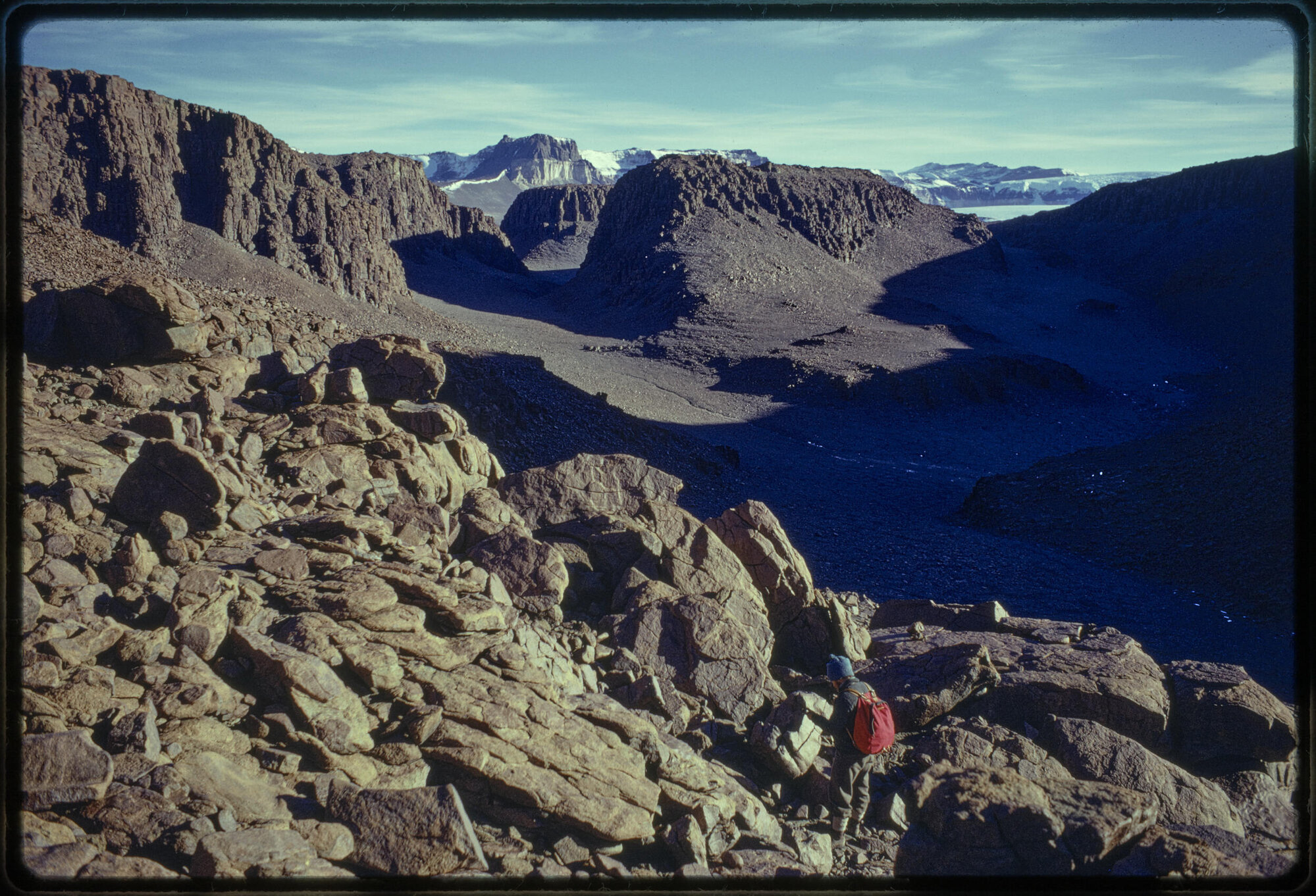 Approaching the Labyrinth, head of the Wright Valley