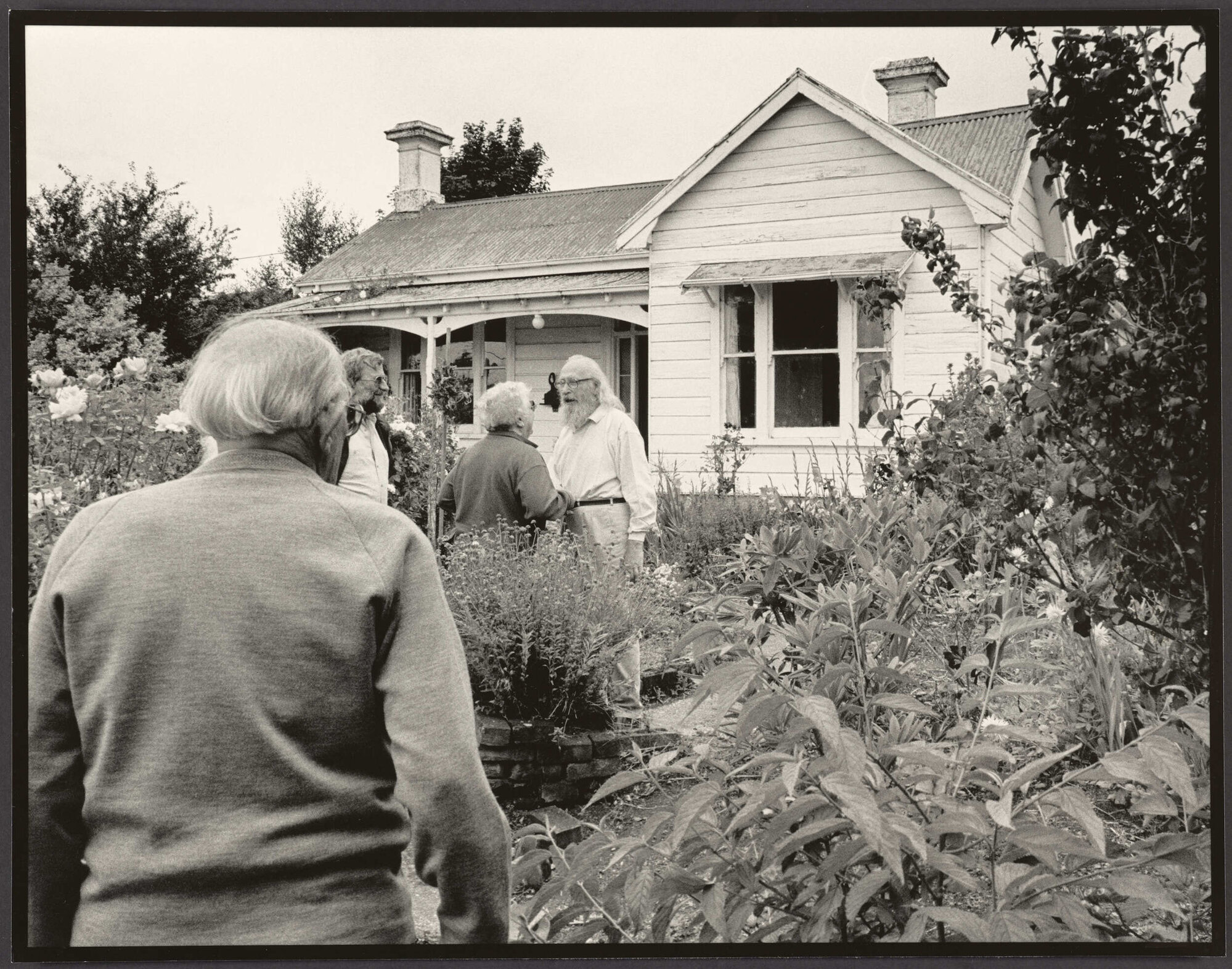 Wilson Gordon, Michael King, Janet and Patric Carey at his house, Gore