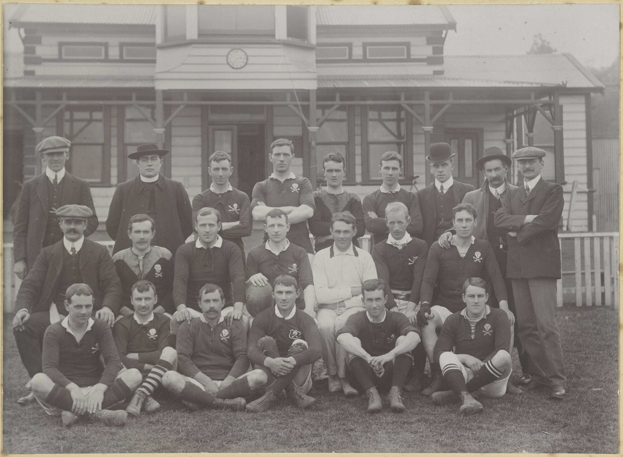 Pirates Football Club, Past Players Team including Hoani Parata