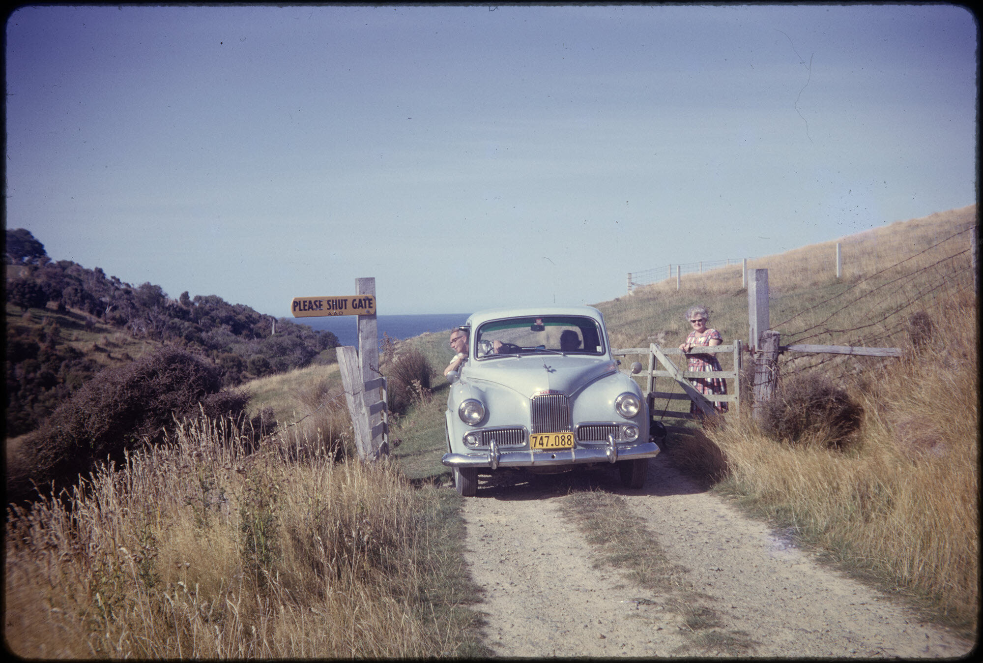 Humber Hawk car in rural gateway