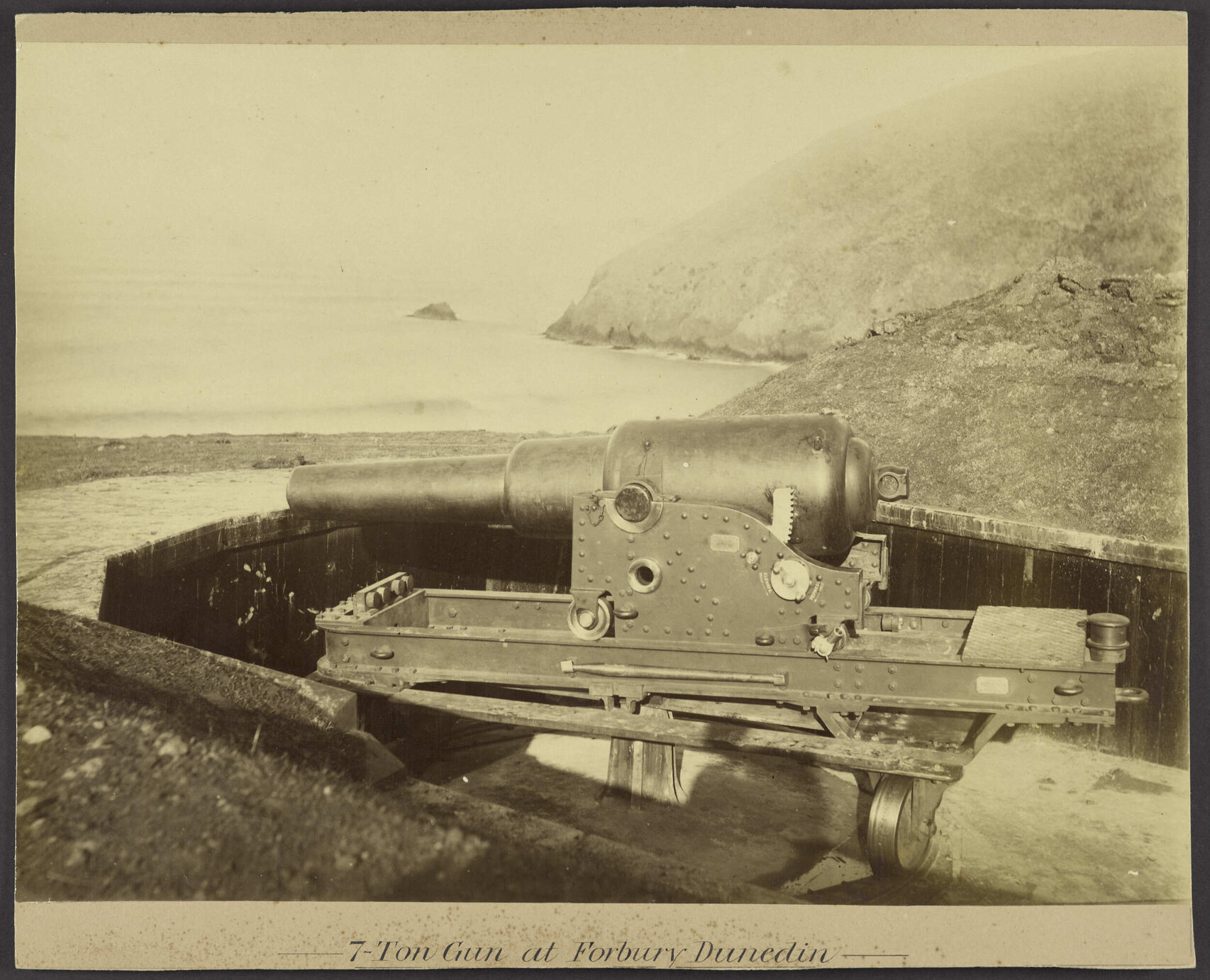 7-Ton Gun at Forbury, Dunedin