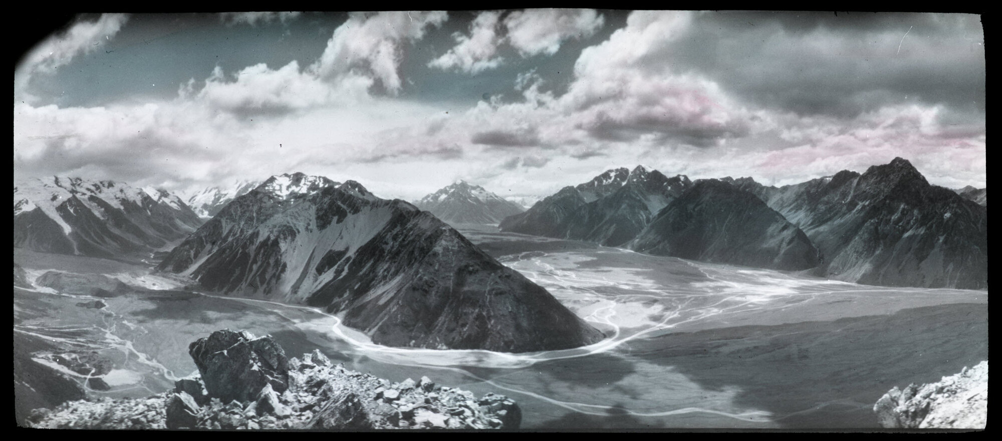 Hooker and Tasman valleys from the Sealy Range, Wakefield Ridge at centre