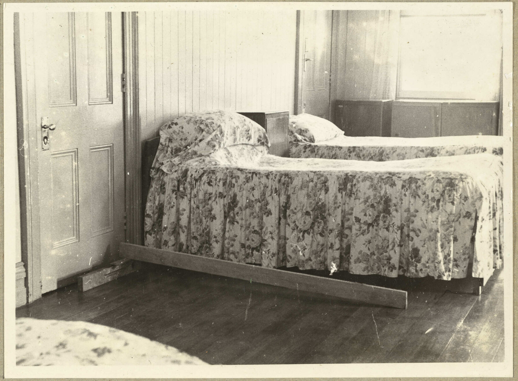 Seacliff Hospital. F.5. Ward.