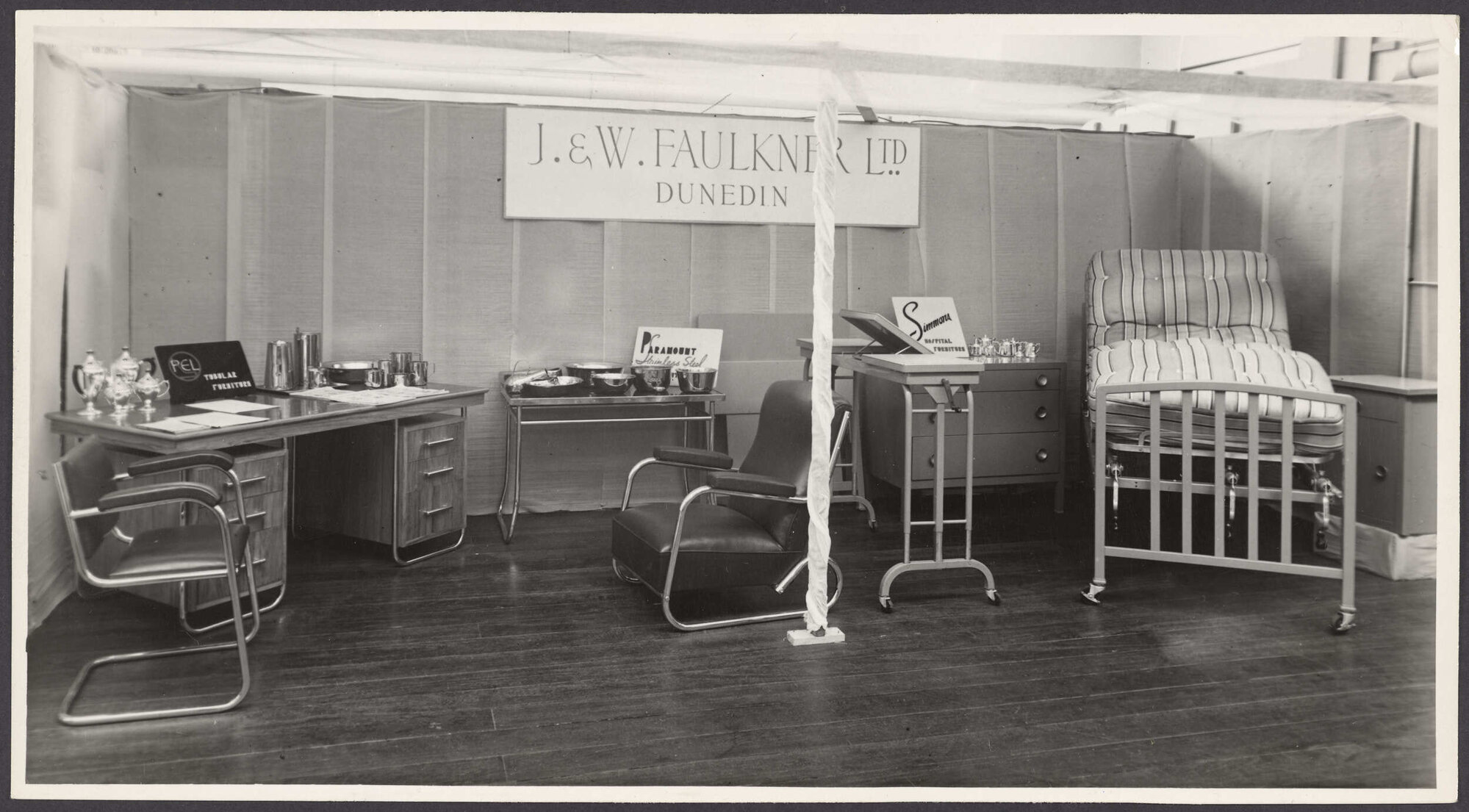 J. &amp; W. Faulkner trade display