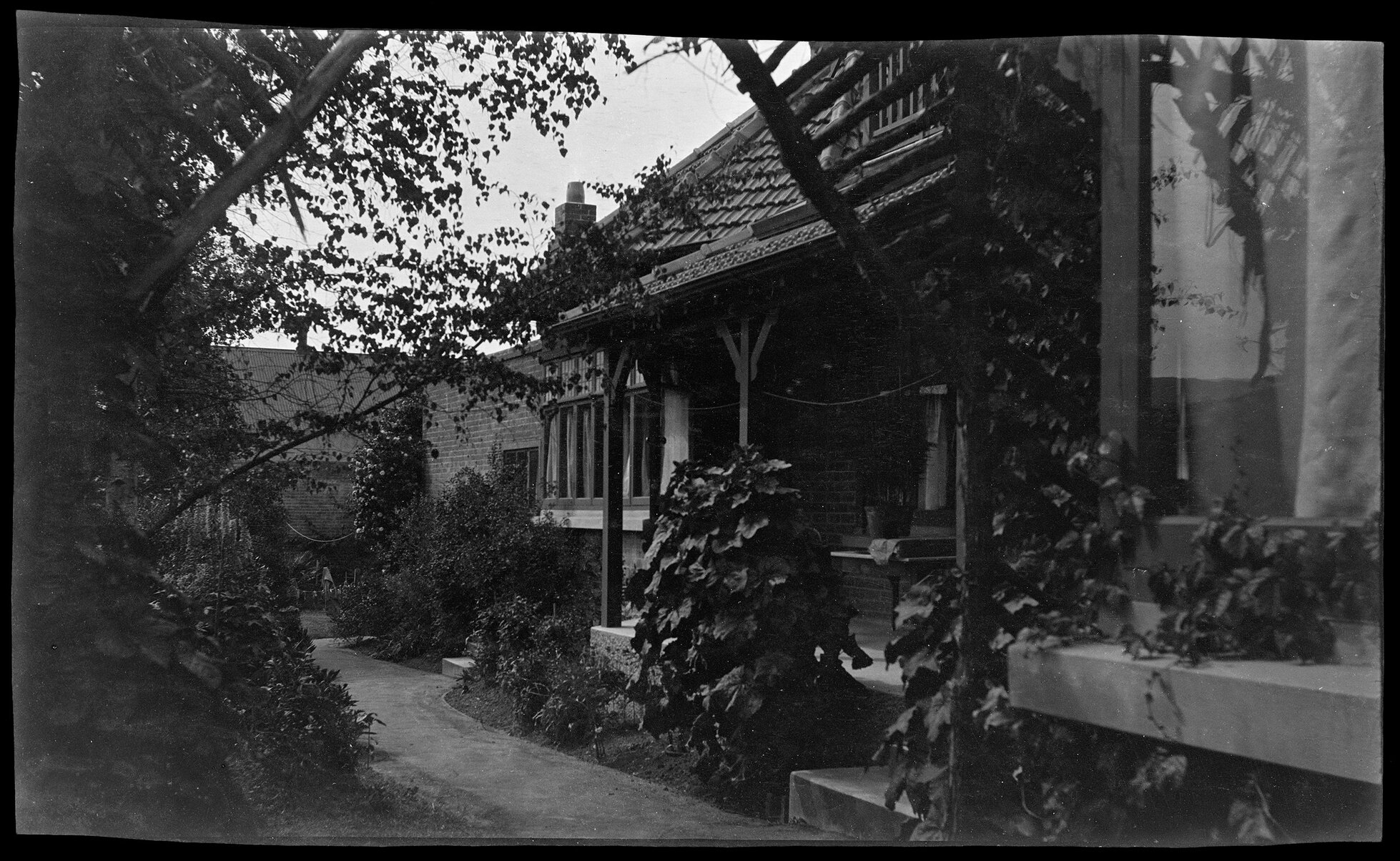 Path at 403 George St