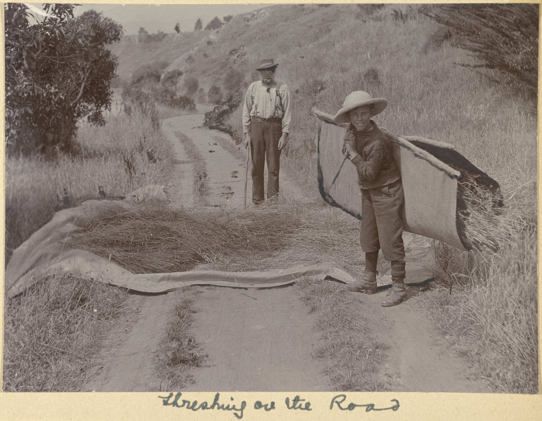 Threshing on the Road