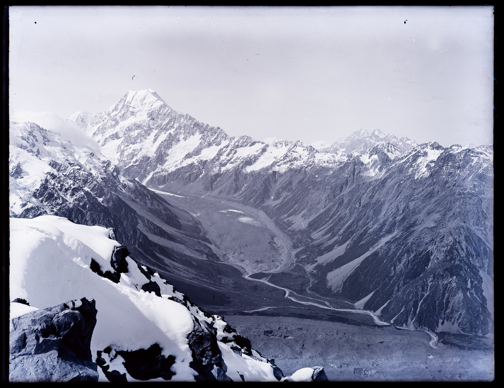 Aoraki / Mount Cook from the Sealy Range, Hooker Glacier below