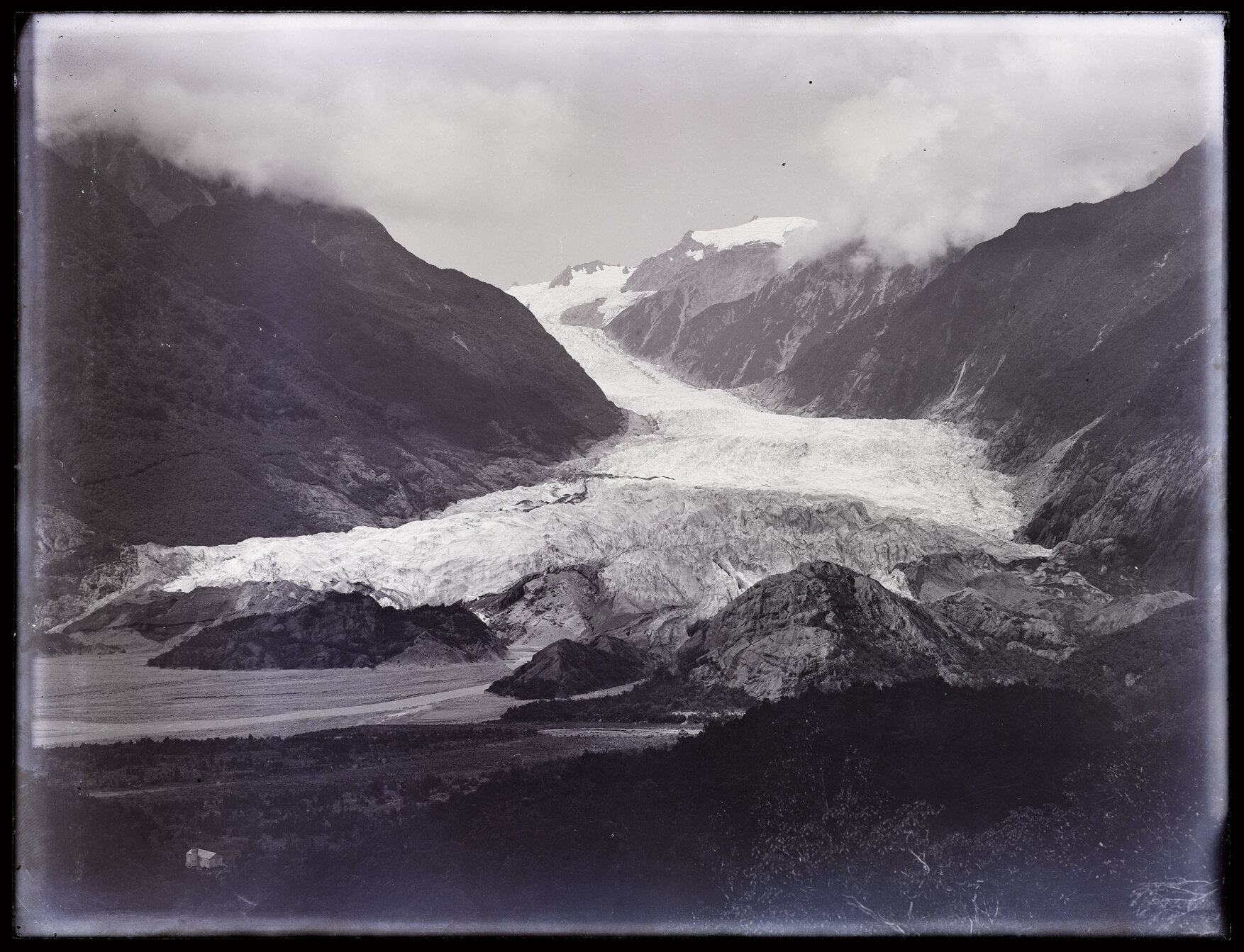 Snout of the Franz Josef Glacier / Kā Roimata o Hine Hukatere