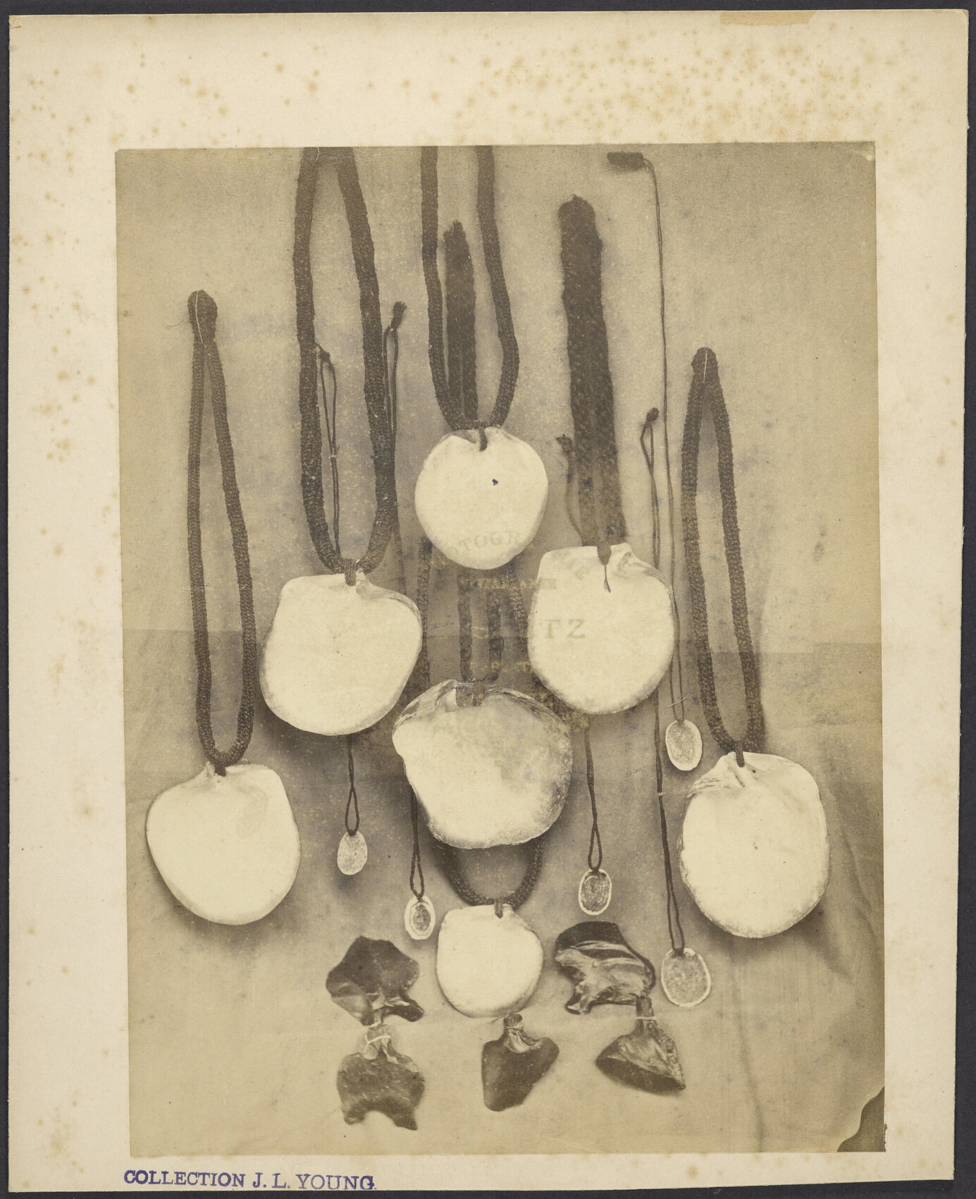 Shell necklaces and pieces of obsidian