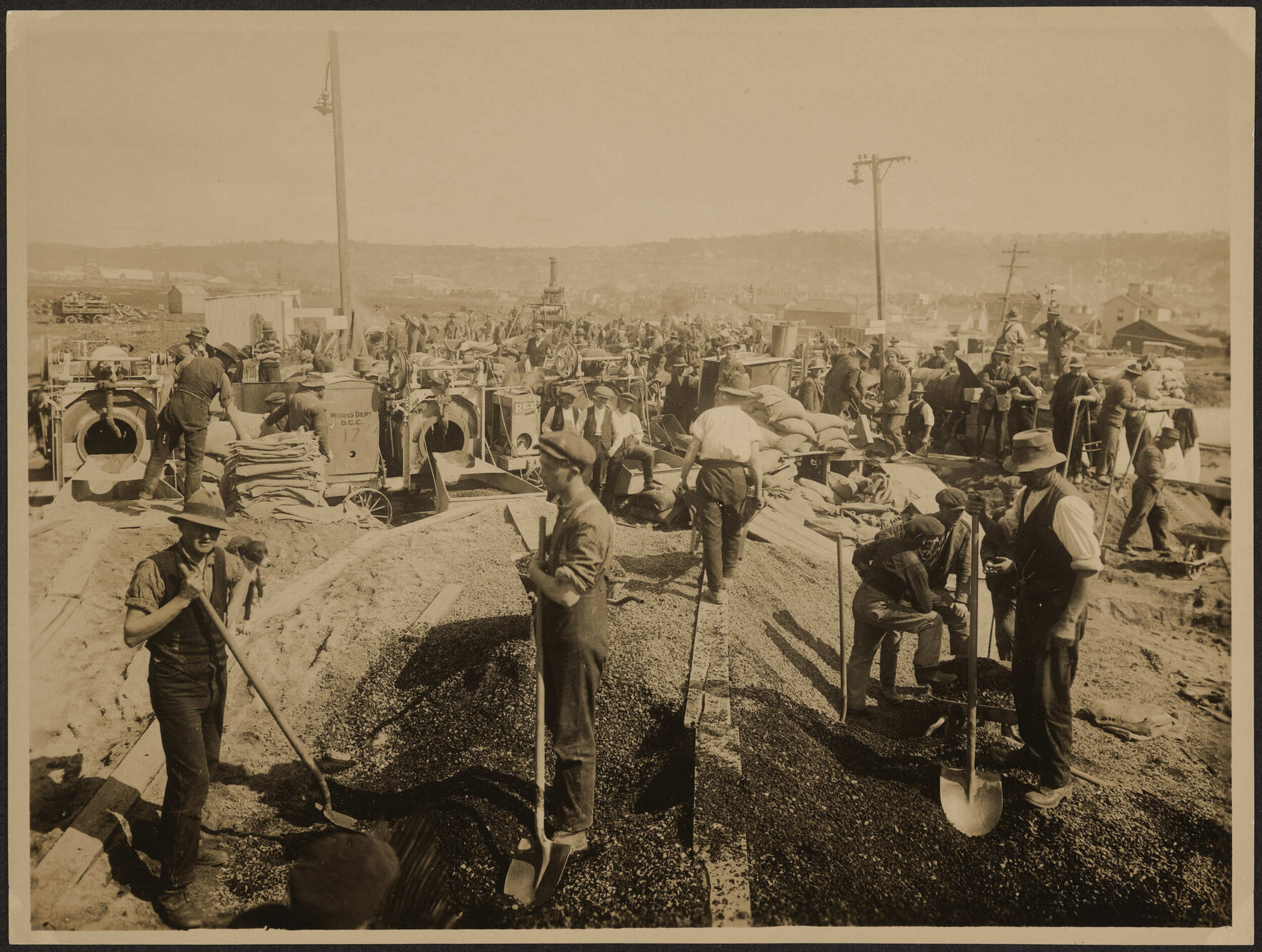 Construction workers, Anzac Avenue, Dunedin