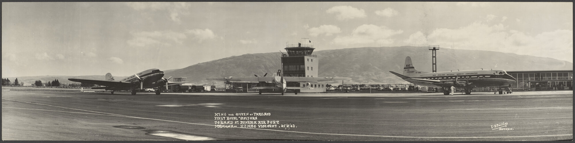 King and Queen of Thailand, First Royal Visitors to Land at Dunedin Airport