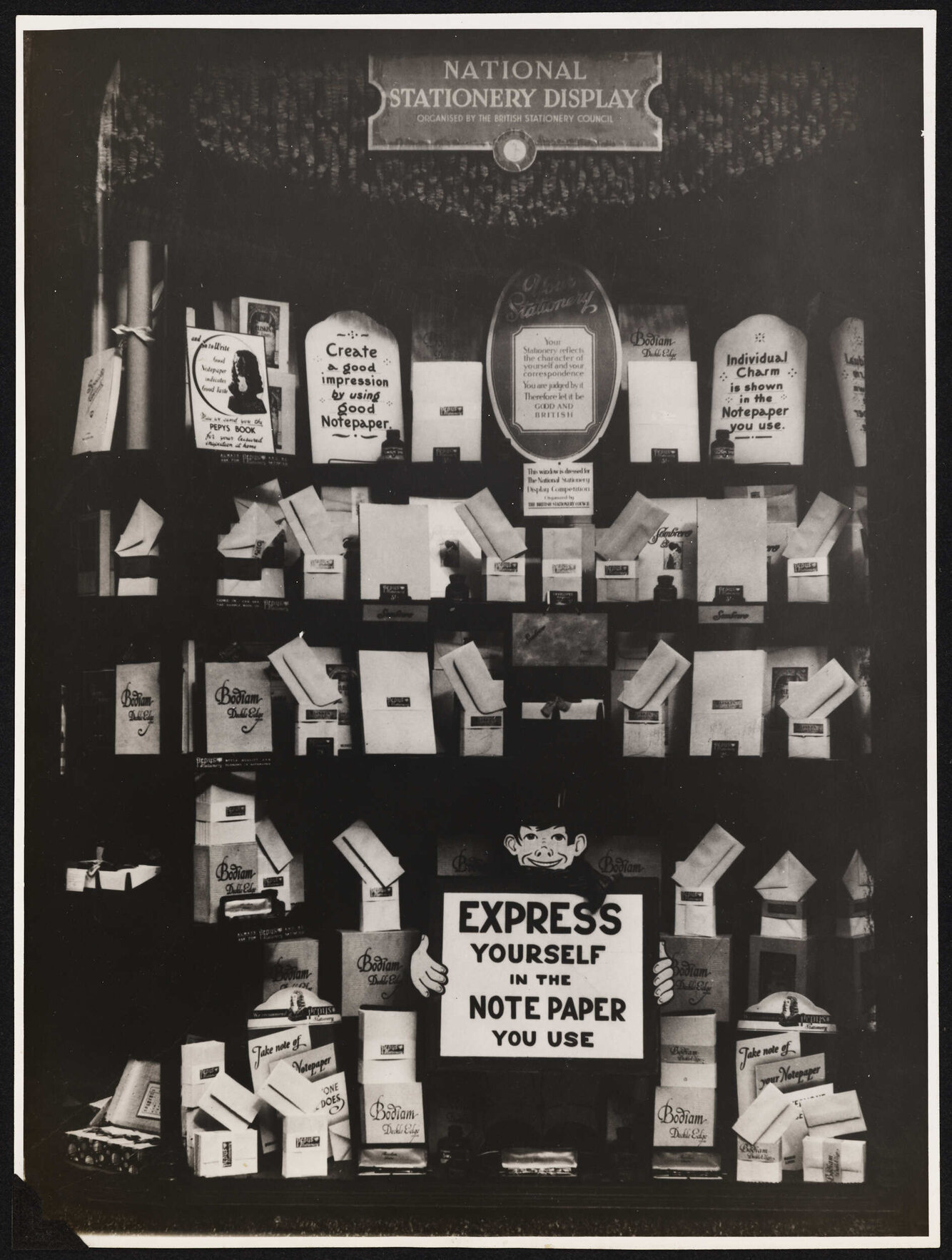'Express yourself in the note paper you use', National Stationery Display, London