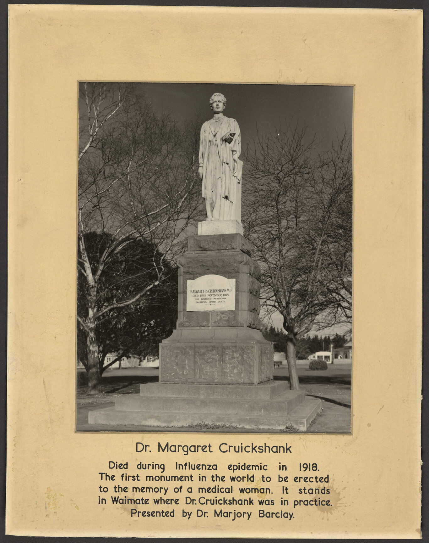 Dr Margaret Cruickshank monument, Waimate