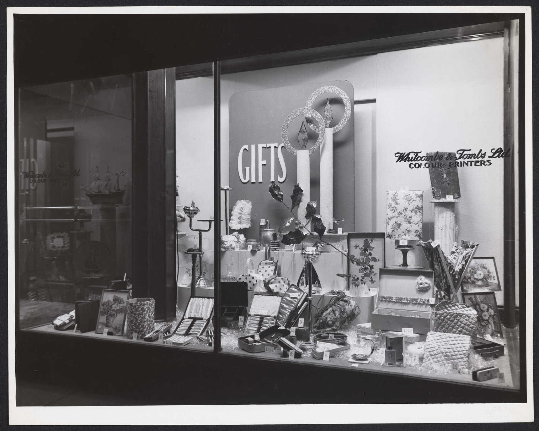 'Gifts' window display