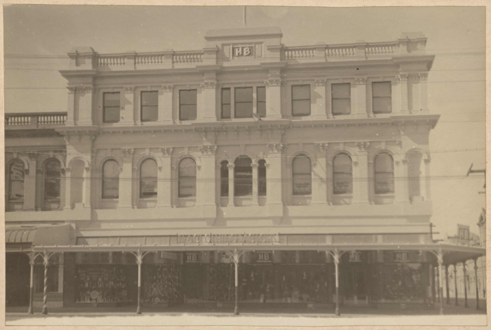 Hallenstein Brothers branch premises, Invercargill