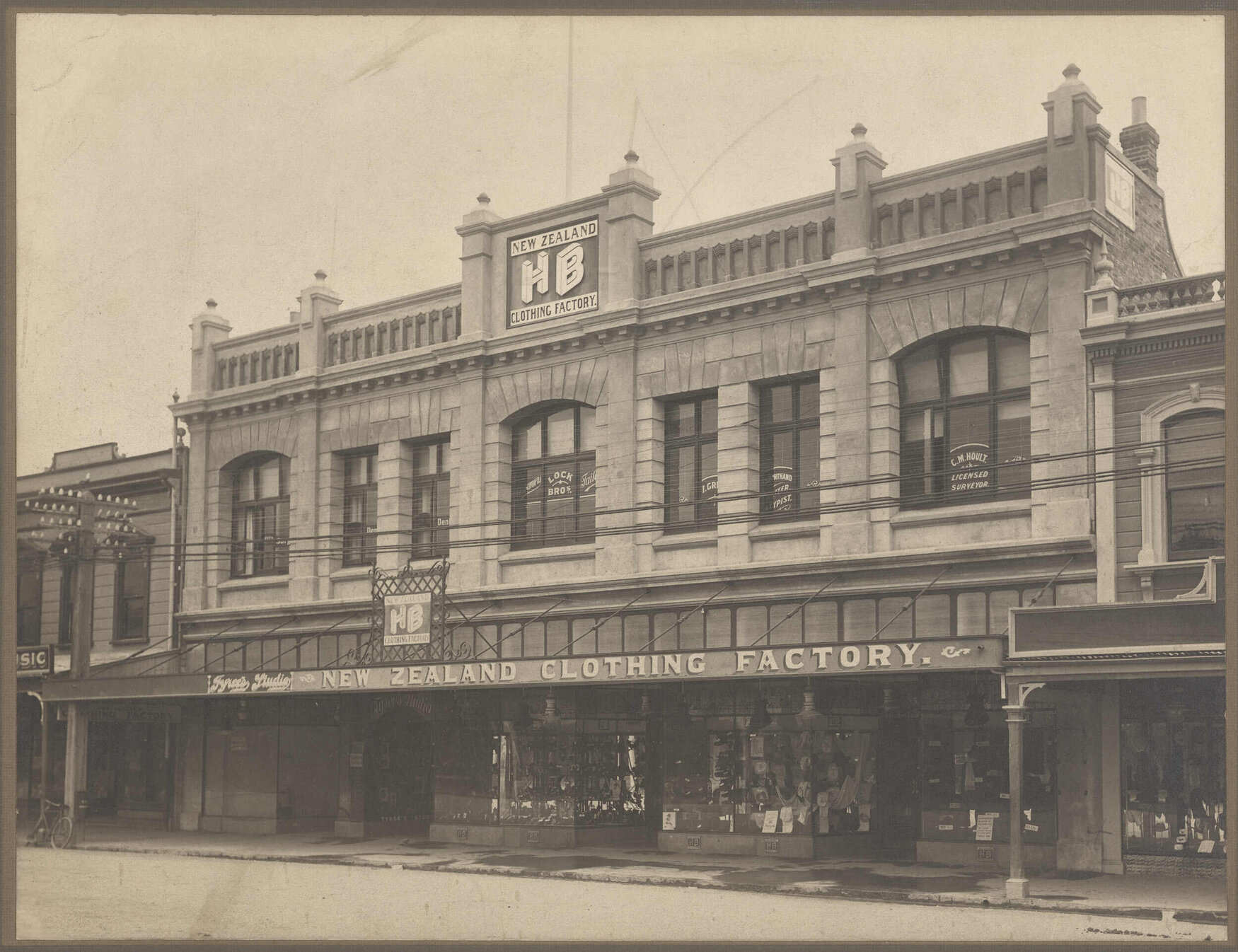 Hallenstein Brothers branch premises, Nelson
