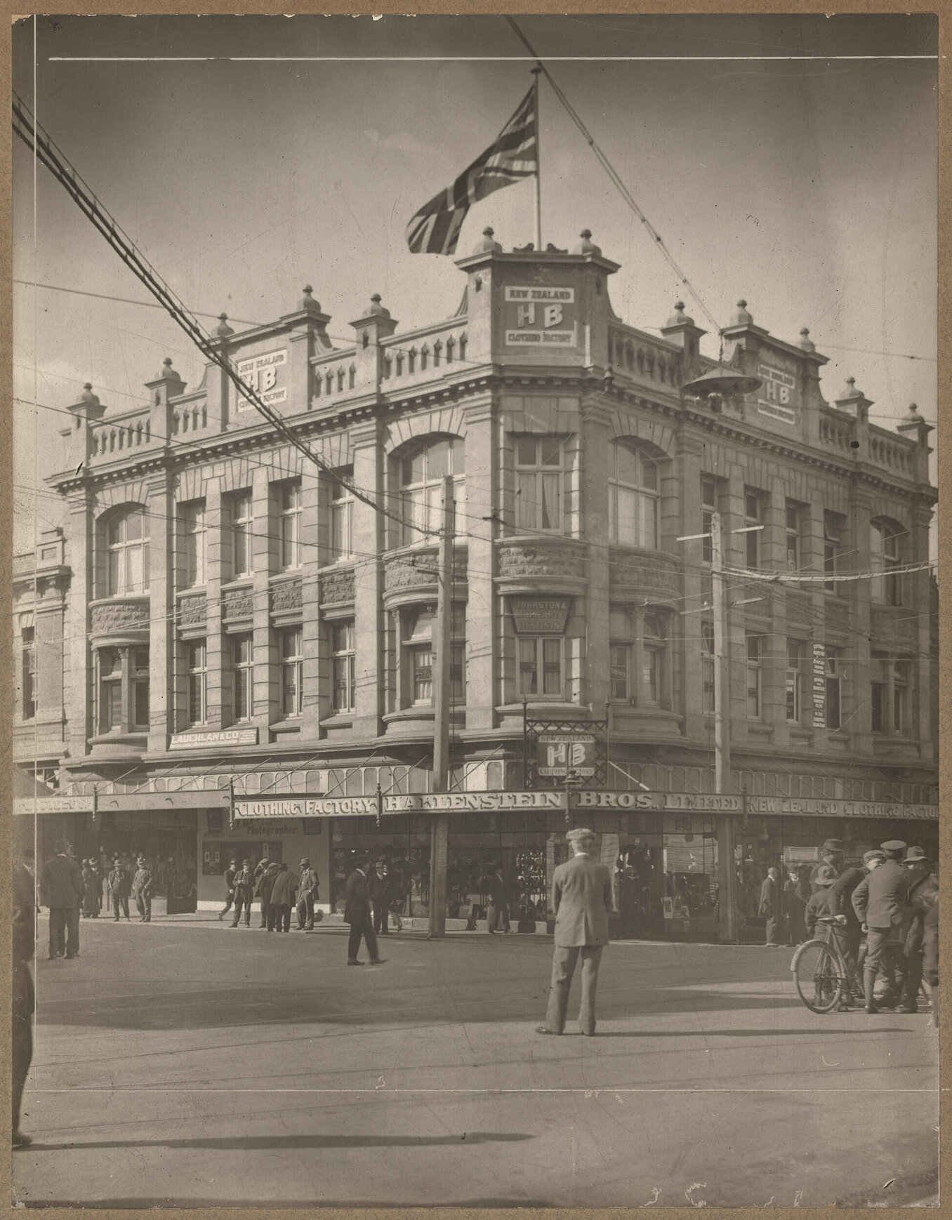 Hallenstein Brothers branch premises, Whanganui