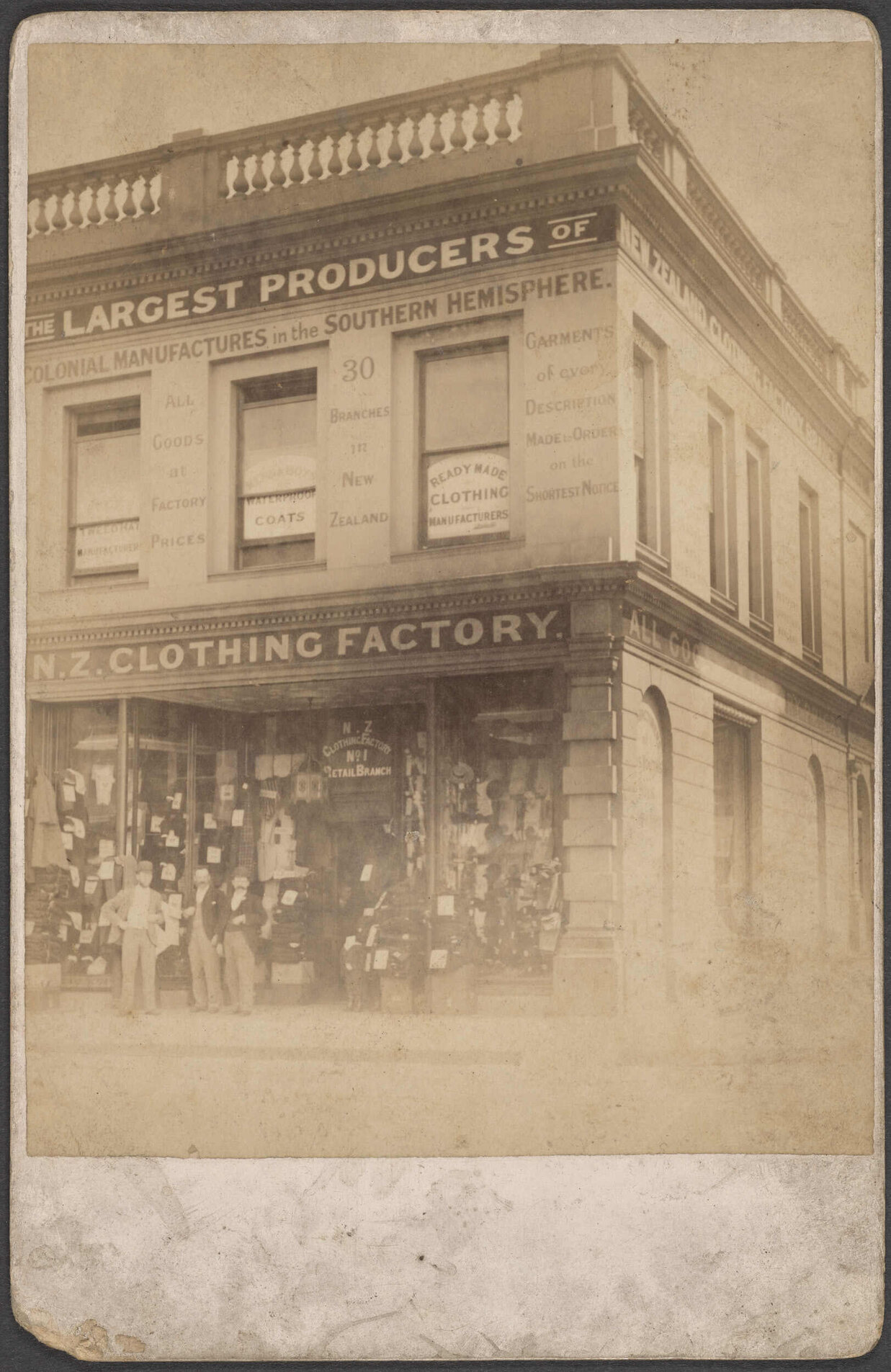 Hallenstein Brothers New Zealand Clothing Factory retail branch, Dunedin