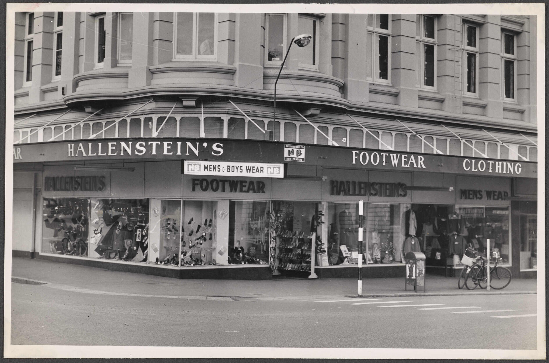 Hallensteins branch premises, Whanganui